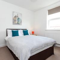 5 Bed House 15 min From Manchester! With Free Parking!, hotel in Manchester