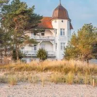 Strandhotel zur Promenade, hotel di Binz