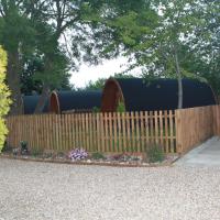 Chrisdee's Suffolk Pods, hotel in Eye