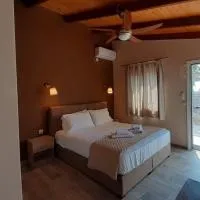 Room near the Airport, hotel Pikérmiben