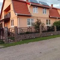 Timi Kulcsosház, hotel a Lăzarea