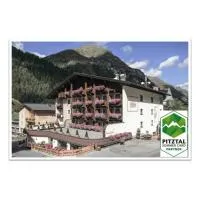 Hotel Bergland Superior, hotell i Sankt Leonhard im Pitztal