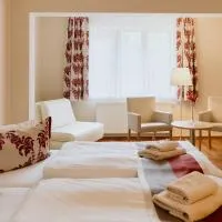 Hotel An den Bleichen، فندق في شترالزوند
