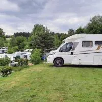 Campingstellplatz Haus Seeblick, khách sạn ở Gütenland