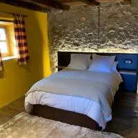 Casa Rural La Costurera, hotel v destinácii Los Espejos de la Reina