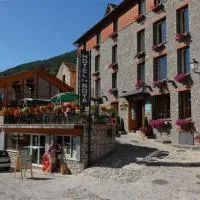 Hotel Roya, hotell i Espot