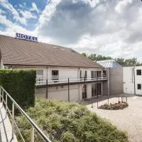 Flanders Lodge Hotel، فندق في إبير