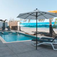Gray Door Apartments - Adults only, hotel em Palm-Eagle Beach