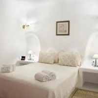 Eleni's Village Suites, hotel em Klouvas