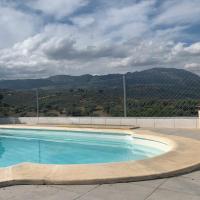 House - 3 Bedrooms with Pool - 08532