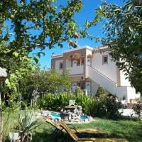 Shine Studios, hotel u gradu Skala Kalonis