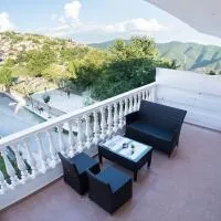 mirmidones Anesis, hotel Agreliá városában