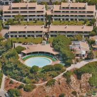Apartamento T1 - Praia Senhora da Rocha, Hotel in Porches