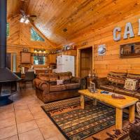 Fairway View Cabin Hot Tub Fireplace Great Views WIFI Grill, hotel in Ridgedale