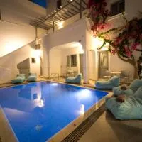 말카키스 스튜디오 피라 타운(Markakis Studios Fira Town)