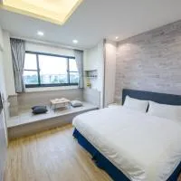 Wujie में, होटल 渡小夜電梯民宿 Yilannight B&B