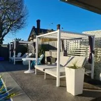 Town House Motor Inn, hotel di Horsham