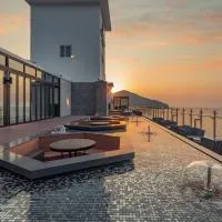 Stubborn Hotel, hotel u gradu Geoje