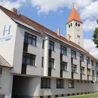 Harangtorony Szálló โรงแรมในคือแซก