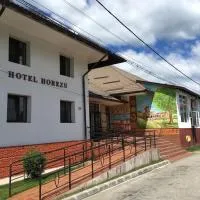 Hotel Horezu, hótel í Horezu