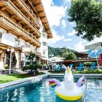 ALPENHOTEL TYROL - B&B - ADULTS ONLY - Alpines Lifestylehotel mit NaturSPA & Wellness, ξενοδοχείο σε Pertisau