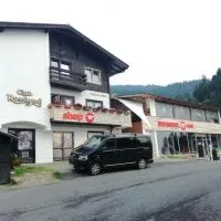 Club Rossignol, khách sạn ở Poiana Brasov