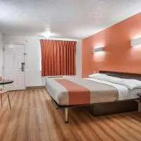 Motel 6-Youngstown, OH, готель у місті Янґстаун