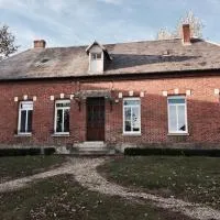 GrIsa'Home le gîte, hotel a Aisonville-et-Bernoville