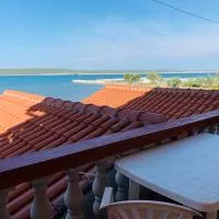 Villa M, Apartment 4 Persons - direct by the sea, 1st floor, khách sạn ở Ljubač