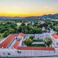 Heritage Hotel Maskovica Han, hotell i Pakoštane