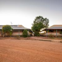 STORK RD BUDGET ROOMS - PRIVATE ROOMS WITH SHARED BATHROOMS access to POOL, hotel cerca de Aeropuerto de Longreach - LRE, Longreach