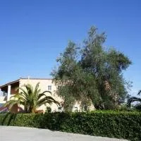 Villa Rosa Apartments