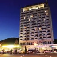 GRAND HOTEL CEAHLAU, ξενοδοχείο σε Πιάτρα Νέαμτς