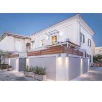 Athena Luxury Apartments, Hotel in Mesongi