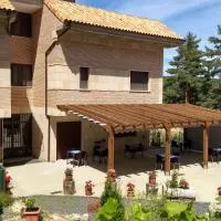 Hotel Rural El Nido de Pinares โรงแรมในนาวาเลโน