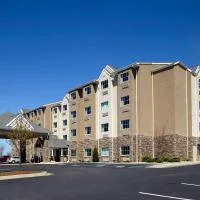 Microtel Inn & Suites by Wyndham New Martinsville, hotel em New Martinsville