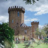 Castle At Edgehill, hotel in Banbury