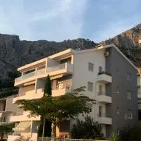 Apartments Beverly, hotel v Omišu