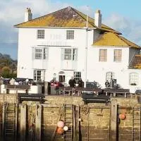 The George, hotel West Bayben