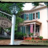 Charles Bass House Bed & Breakfast, viešbutis mieste Saut Bostonas