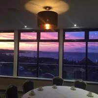 The Knowes Hotel & Restaurant، فندق في Macduff