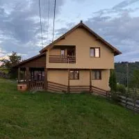 Piatra Fantanele में, होटल Cabana Vlad 1