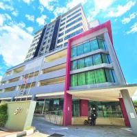Nexus Regency Suites & Hotel, hotel u gradu Subang Džaja