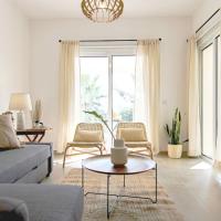 Phaedrus Living Seaview Luxury Flat Limnaria 153, hotel em Pafos