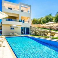Plaka Villa Sleeps 6 with Pool Air Con and WiFi