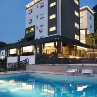 Hotel Amicus، فندق في موستار