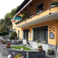 Casa Romana, hotel v destinácii Someo
