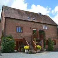 The Chaff House - farm stay apartment set within 135 acres