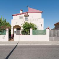 Holiday home with private swimming pool near Seville ideal for culture lovers, hotel in Seville