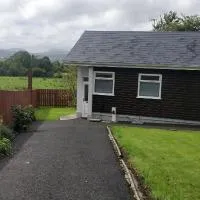 The Bungalow Self-catering Accommodation, hotel v destinácii Ballybofey